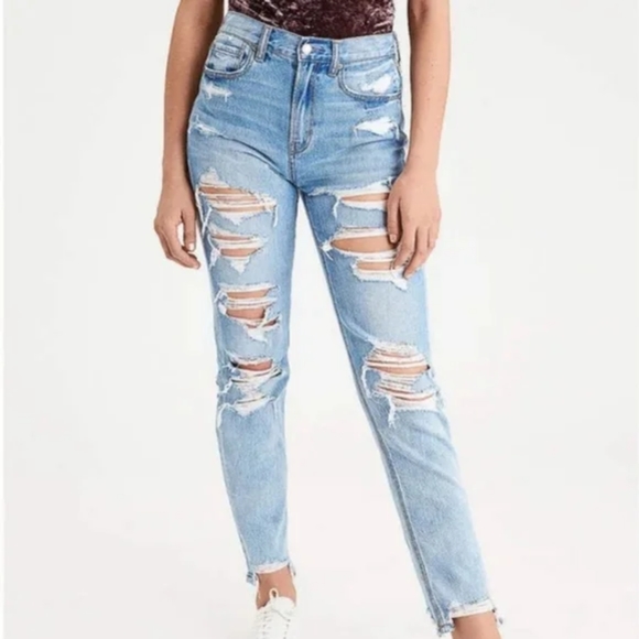 American Eagle Outfitters Denim - American Eagle Distressed Light Wash Mom Jean Size 2